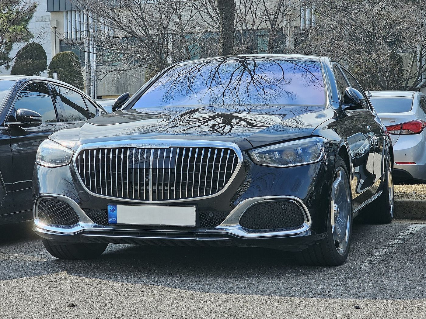 Black Mercedes-Maybach S 580, front three-quarter view